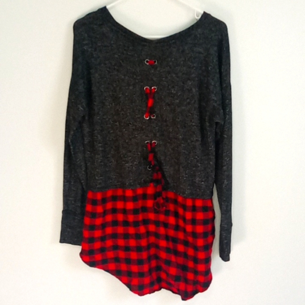 Maurices long sleeve t-shirt